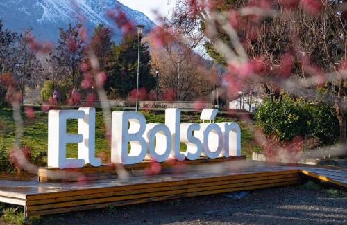 El Bolson Cabin | Pet-Friendly Cabañas Los Lúpulos - Rated 10/10 by Guests