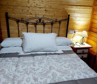 Arroyo Frio Apartment | Discover Cabañas los Pinos with Oceanfront Views