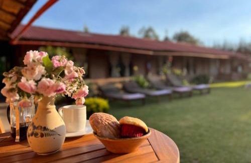 Valle de Bravo Ski Chalet | Family-Friendly Cabañas Los Saucos with Excellent Amenities