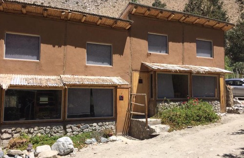 Paiguano House | Relax at Cabañas Luna de Cuarzo with Pool & Hot Tub
