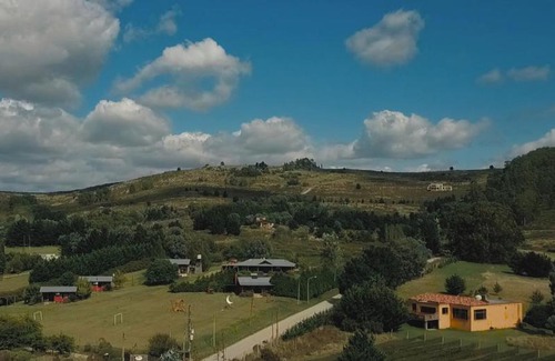 Tandil Cabin | Discover Cabañas Luna Lunera: Family-Friendly Retreat