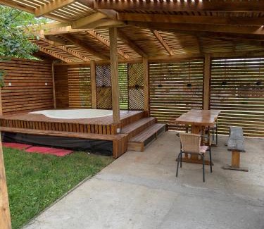 Villarrica Apartment | Pet-Friendly CABAÑAS Mony: Rated 10/10 with Pool & Hot Tub