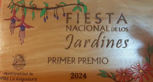 Angostura Ski Chalet | Family-Friendly Cabañas Naxara with Kitchen Access