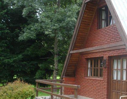 Lago Puelo Cabin | Pet-Friendly Retreat at Cabañas Nosotros - Guest Rated 9/10