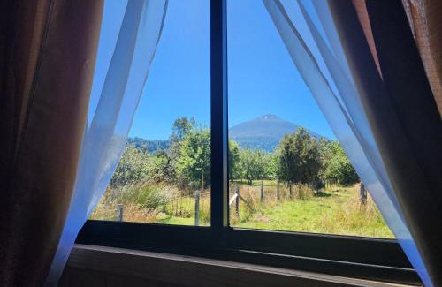 Hornopiren National Park House | Family-Friendly Cabañas P y R los Canelos - Guest Rated 9.2