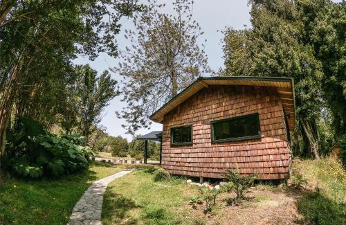Chaiten Cabin | Seaside Retreat at Cabañas Parque Michimahuida - 9/10 Rating