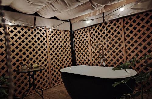 El Quisco Ski Chalet | Pet-Friendly Cabaña Pinos del Mar with 9.9 Guest Rating
