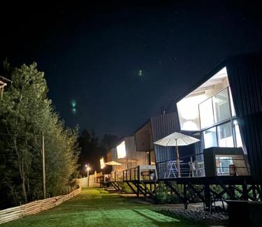 Vichuquen Apartment | Cozy Cabañas Polikén: Oceanfront Retreat with Pool & Pet Friendly