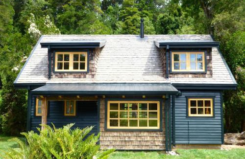 Puerto Varas House | Oceanfront Retreat at Cabañas Quebrada Verde - Rated 9.9