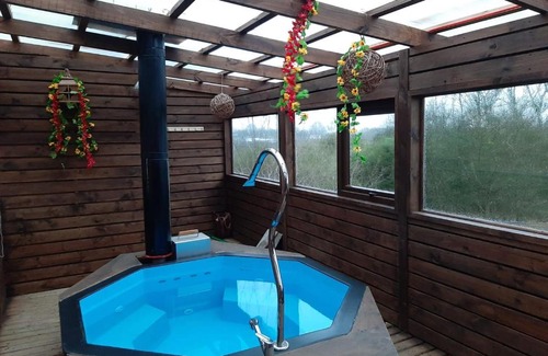 Puerto Varas House | Pet-Friendly Cabañas Quimantu with Pool & Hot Tub