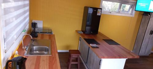 Puerto Varas House | Pet-Friendly Cabañas Quimantu with Pool & Hot Tub