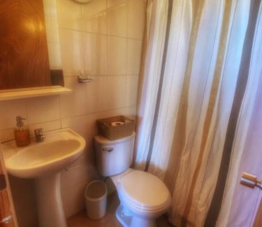 Curanipe House | Cozy Cabañas Refugio Las Conejas with Ocean View & Kitchen
