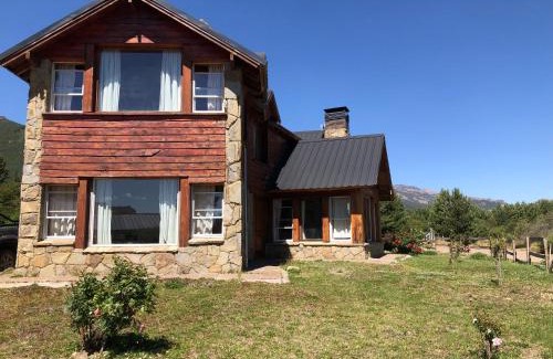 Meliquina Ski Chalet | Oceanfront Escape at Cabañas Rincón - Guest Rated 9/10
