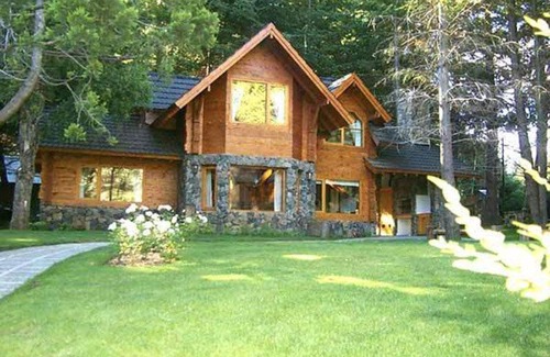 Villa La Angostura Apartment | Relax at Cabañas Rincon del Lago - 4-Star Retreat with Pool