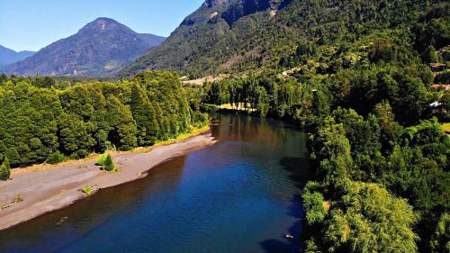 Conaripe House | Pet-Friendly Cabañas Ruka Rayun with Lake Access in Coñaripe