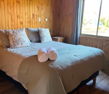 Pinto Ski Chalet | Serene Cabañas Rukaparra with Oceanfront Spa & Pool