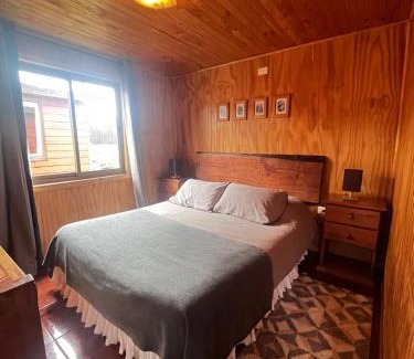 Pinto Ski Chalet | Serene Cabañas Rukaparra with Oceanfront Spa & Pool