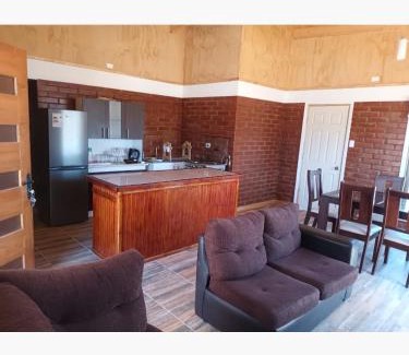 La Ligua House | Relaxing Cabaña de campo: Pet-Friendly with Hot Tub