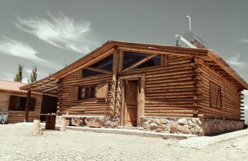 Uspallata Cabin | Pet-Friendly Cabañas Sehuen with Pool and Kitchen Amenities