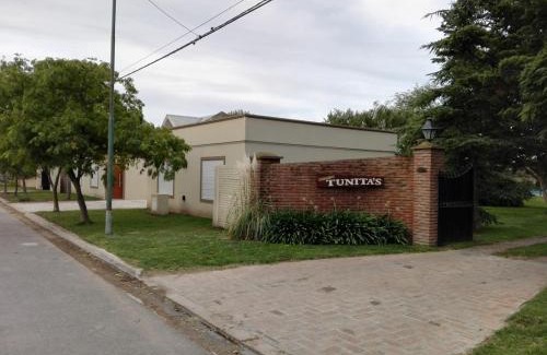 Coronel Suarez House | Delightful Cabañas Tunita's with Pool & Hot Tub Access