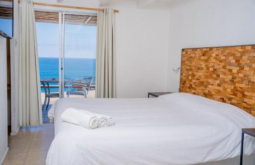Iquique Cabin | Pet-Friendly Cabañas Uma Qala with Breakfast & Pool Access
