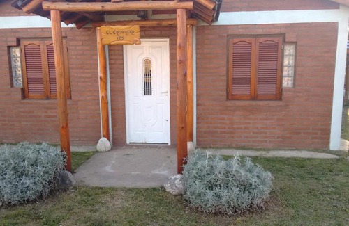 Carpinteria Cabin | Pet-Friendly Retreat at Cabañas Unquen - Rated 10/10!