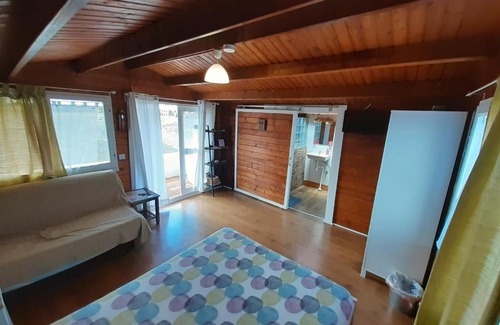 Tinajo House | Budget-Friendly Cabañas Volcán Capellania - Child Friendly Stay