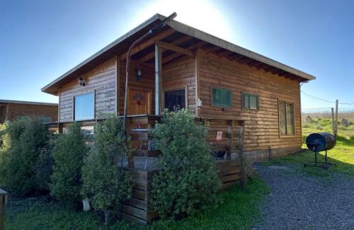 San Antonio House | Pet-Friendly Cabañas y Centro Eventos Leyda with Ocean Views