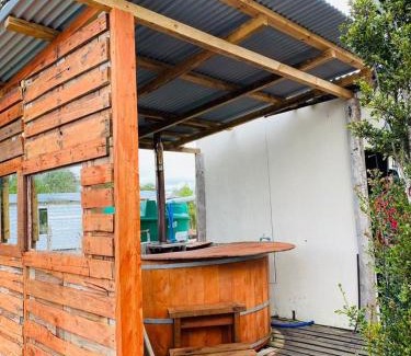 Ancud House | Pet-Friendly Cabañas y Tinajas with Ocean Views