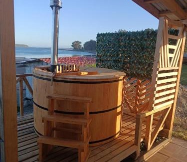 Maullin House | Guest Rated 10/10: Cabañas y Tinajas Rio Quenuir Retreat