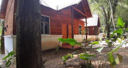 Chilon Hotel | Cozy Cabañas Yax-ha with Breakfast & Accessibility