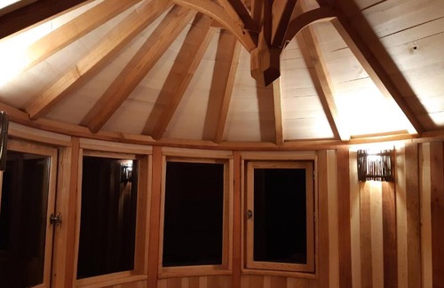 Accous Cabin | Experience Caban'Aspe: Family-Friendly with Breakfast Included