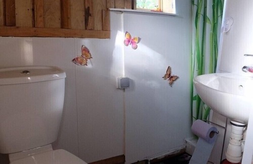 Saint-Thomas-de-Courceriers House | Eco-Friendly Tree House Retreat with Pool & Family Amenities