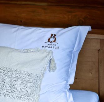 Porumbacu de Jos Cabin | Premier Family Retreat at Cabana Bavareză - Rated 10/10