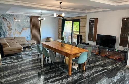 Borsa Villa | Pet Friendly Retreat at Cabana Belvedere - Rated 9.5/10