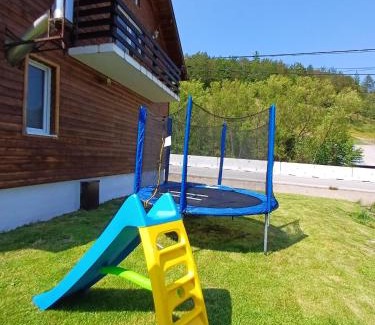Plescuta House | Pet-Friendly Cabana Bianca with Oceanfront Views