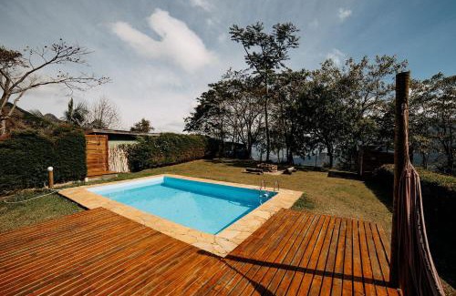 Sao Bento do Sapucai House | Relax at Cabana Cara de Cão with Private Pool & Pets Welcome