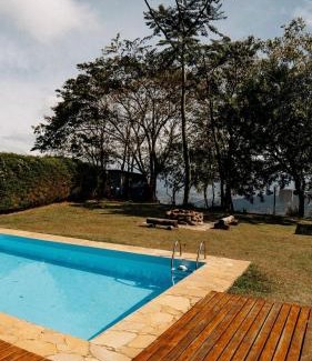 Sao Bento do Sapucai House | Relax at Cabana Cara de Cão with Private Pool & Pets Welcome