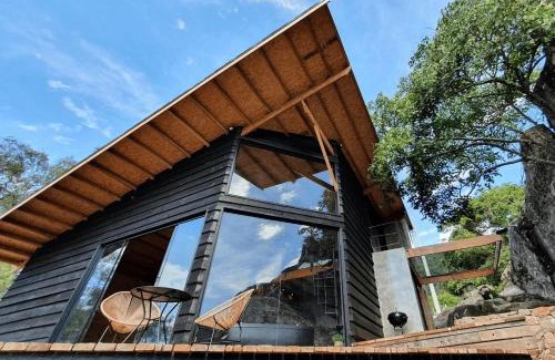 Sao Bento do Sapucai House | Pet-Friendly Escape at Cabana Carcará for Memorable Stays