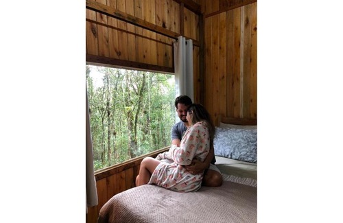 Rancho Queimado House | Pet-Friendly Cabana Casa da Floresta - Top-Rated Retreat
