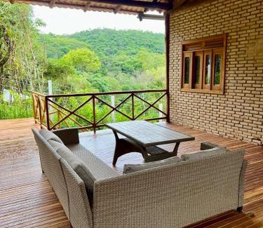 Guaramiranga House | Cabana Charme Guará: Family-Friendly Retreat Near Downtown