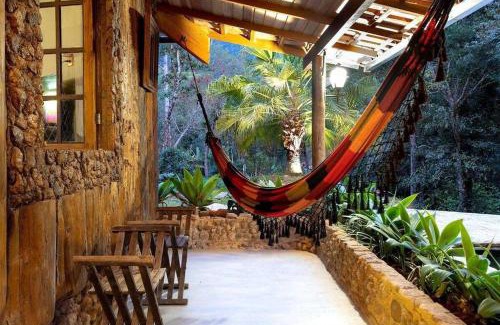 Moura Brasil House | Relax in a Cabana with Hot Tub Surrounded by Nature