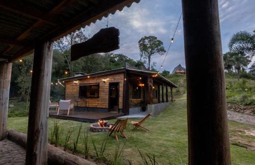 Ibicare House | Relaxing Cabana with Hot Tub & Cinema, 6km from Center