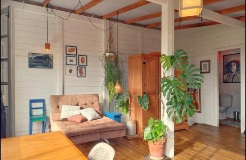 Armacao House | Seaside Cabana with Ocean Views and Sunrise Moments