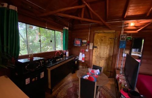 Santo Antonio do Pinhal House | Explore Cabana Dentro da Floresta - 4-Star Pet-Friendly Retreat