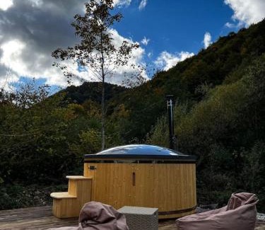 Poieni House | Discover Cabana Drăgana: Family-Friendly Retreat with Hot Tub