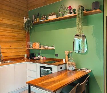 Pomerode Ski Chalet | Nature Retreat: Cabana with Hot Tub in Pomerode
