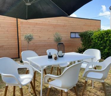 Lampaul-Plouarzel House | Family-Friendly Cabana Lampaul - 4-Star Guest Rated 9.9