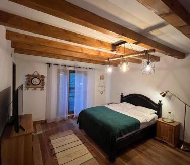 Busteni Cabin | Experience MountHoff Retreat: Family-Friendly Getaway!