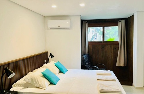 Praia do Rosa House | Cabana Lua de Mel - Pousada Vigia das Marés - Rosa